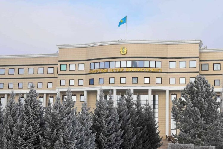 Еще 12 казахстанцев вернули на родину из Сирии