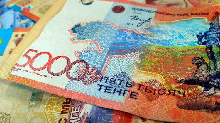 Компенсации на 141 млрд тенге выплатили казахстанцам за труд во вредных условиях