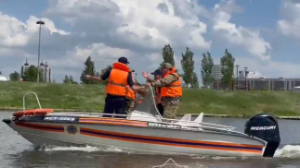 В Каспийском море спасли двух мангистауцев