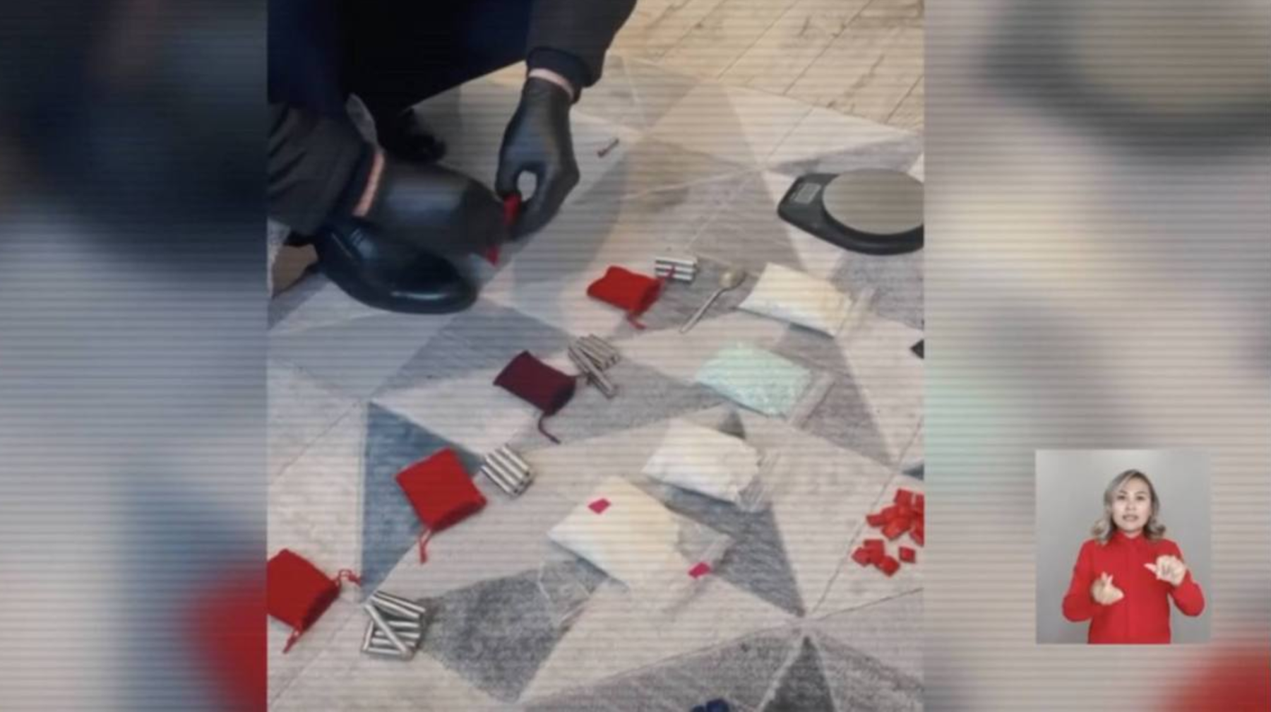 В Алматы QR-коды на наркосайты маскировали под сервисы выдачи займов