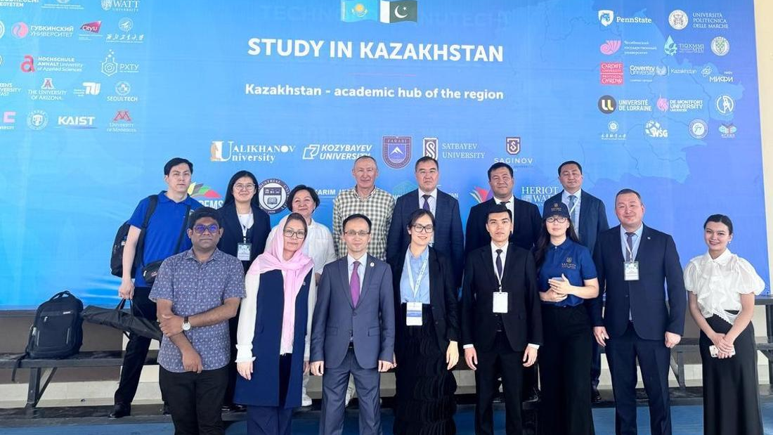 Study in Kazakhstan: вузы страны были представлены в Пакистане