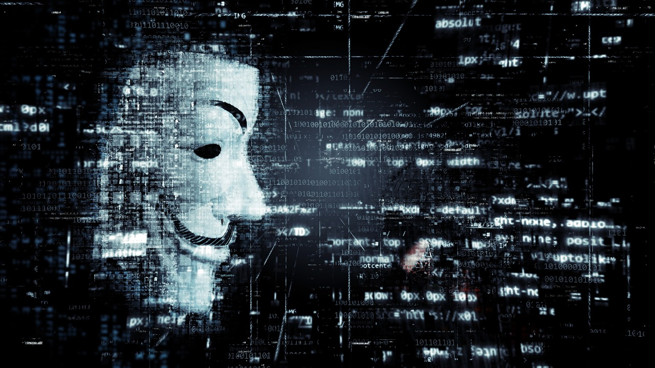 Полиция области Абай усиливает борьбу с интернет-мошенниками